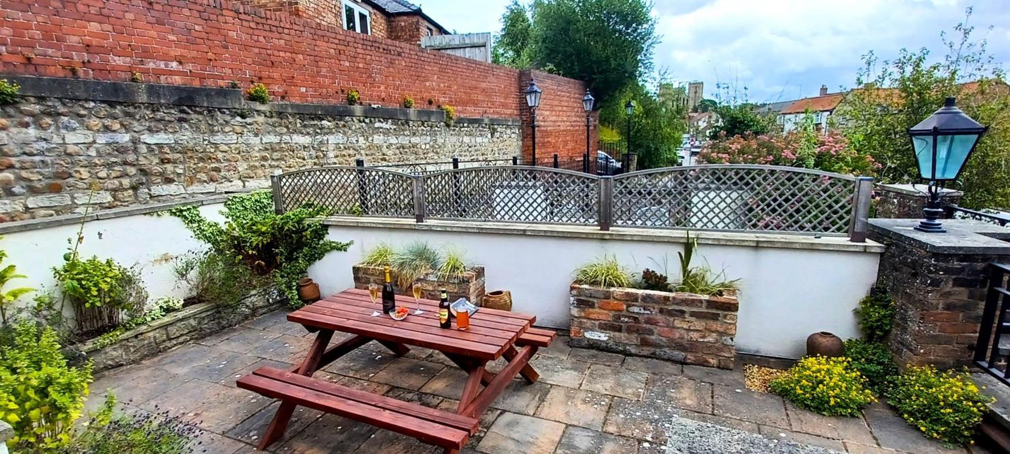 Central Ripon Apartment - View Of The Cathedral! Exteriér fotografie